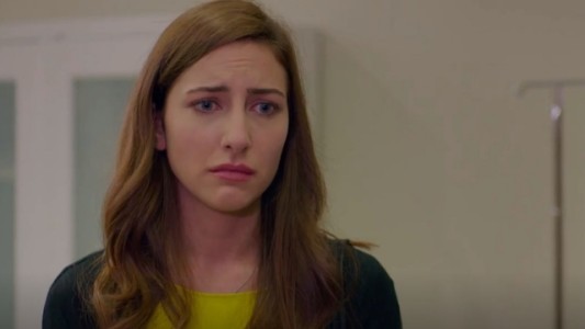 Defne le hará un daño terrible a Cemre