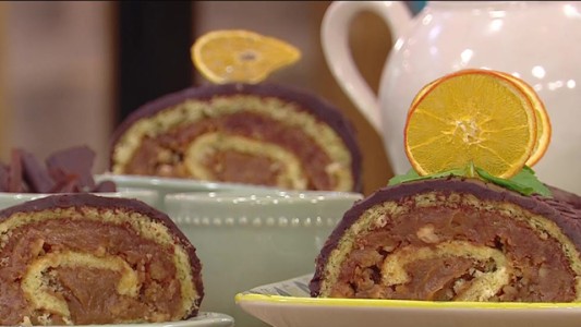 Arrollado de chocolate y dulce de leche