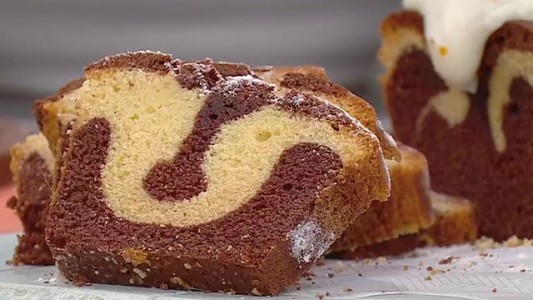Budín marmolado de chocolate y vainilla
