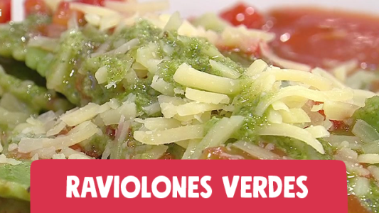 Raviolones con salsa filetto y pesto