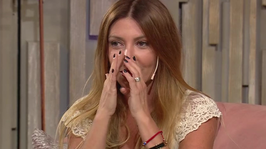 La increíble historia de Mónica Ayos y su nariz