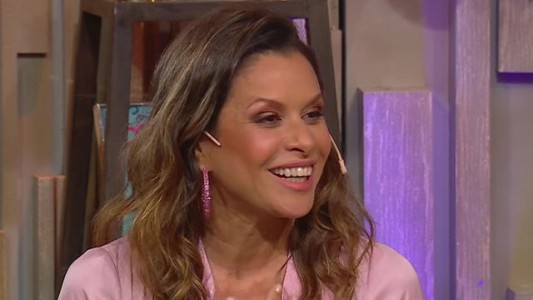 El gran debut de Julieta Ortega como cantante