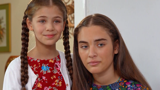 Gracias a Elif, Reyhan se queda en la mansión