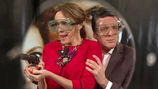 Recreamos la polémica foto de Andrea del Boca y su abogado