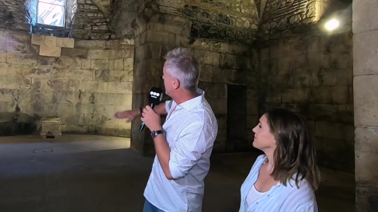 El palacio que se mantuvo gracias a la caca