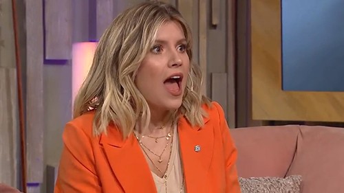 ¿Laurita Fernández está embarazada?