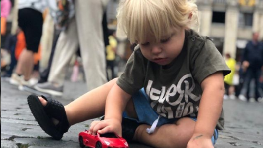 Mirko a los golpes en el museo del cómic