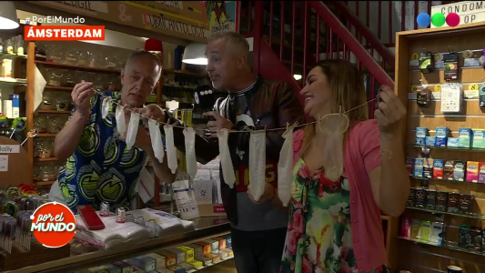 Marley juega en el "Museo de los preservativos"