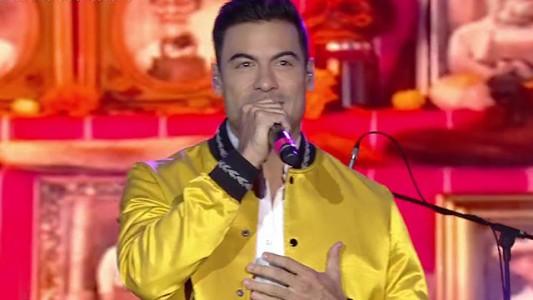 Carlos Rivera canta "Recuérdame" y "Regrésame mi corazón" en vivo