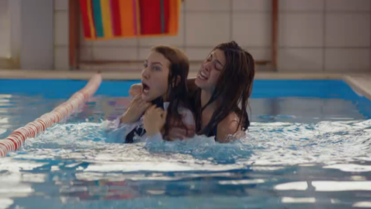 ¿Defne mató a Cemre?