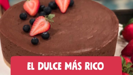 Tarta mousse de chocolate con base de almendras