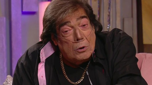 El recuerdo del panel a Cacho Castaña