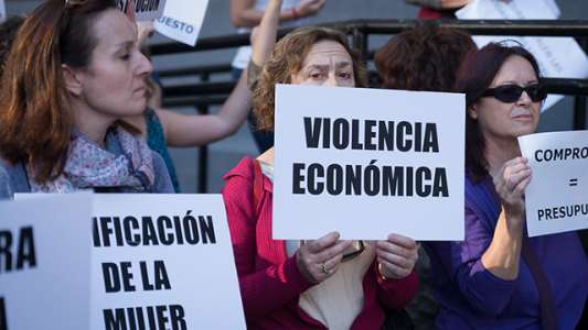 ¿Qué es la violencia económica?