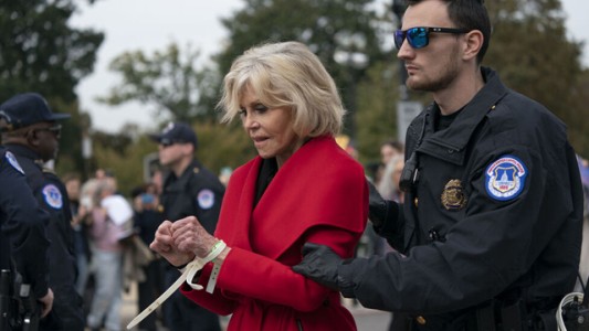 La histórica actriz de Hollywood que fue arrestada por cuarta semana consecutiva