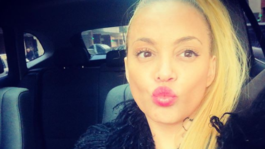 Rito terminó a los golpes en un bar