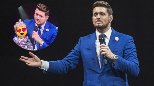 Michael Bublé presentó a su hija en un show