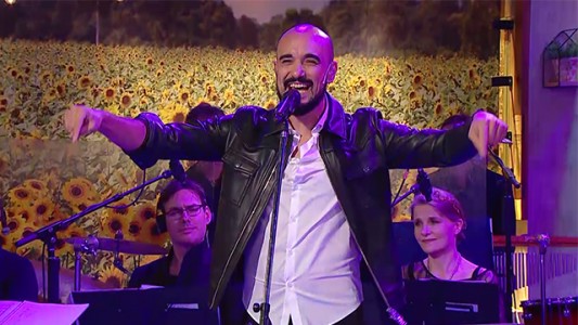 Descubrí cómo se prepara Abel Pintos para un show