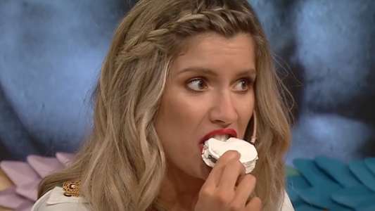 ¿Por qué Laurita Fernández tiene una obsesión por la comida circular?