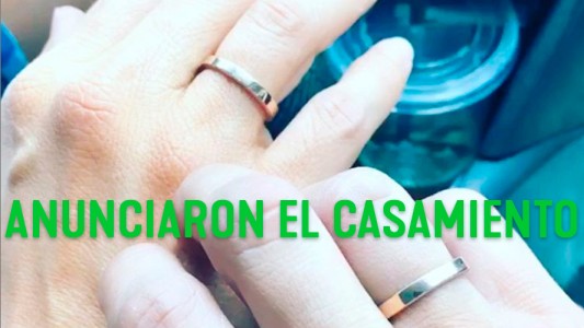Un periodista se comprometió con su novio el día de su cumple