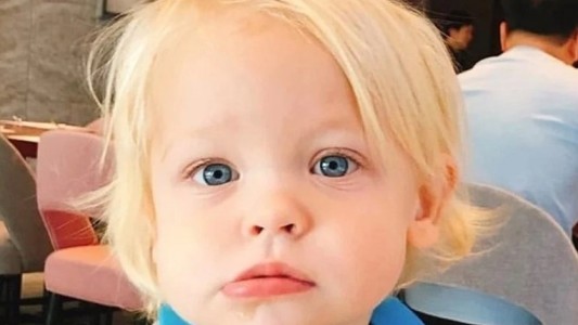 ¡Mirko la rompe jugando al metegol!