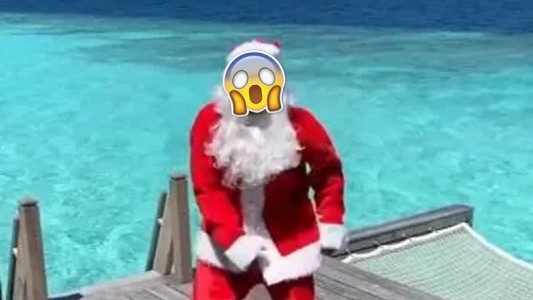 El jugador de fútbol que se disfrazó de Papá Noel y se convirtió en viral