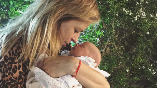 La primera Navidad de Eugenia Tobal y su hija Ema