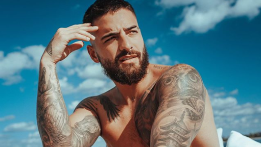 ¡El nuevo look infartante de Maluma para recibir el 2020!