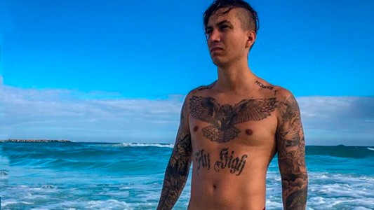 Un influencer ex Gran Hermano intentó matar a su novia y ahora asegura tener superpoderes