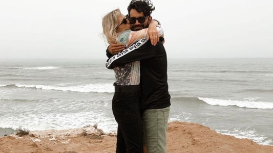 Las fotos románticas de Brenda Gandini y Gonzalo Heredia en la playa