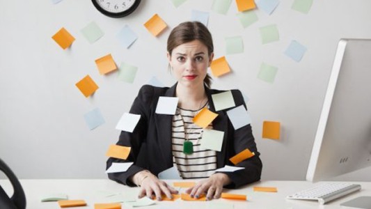 Prueban científicamente que el estrés provoca canas