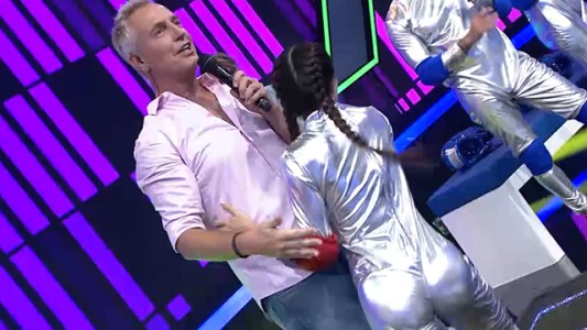 Magui Bravi demostró cómo es su "escena sensual" de su obra