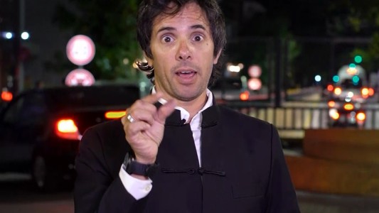 Insólito momento: A Robertito le gritaron una ¿guarangada? desde un auto