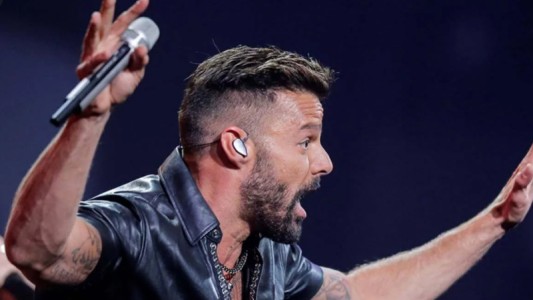 Ricky Martin llegó a Buenos Aires y al saludar a sus fans: ¡enloquecieron!