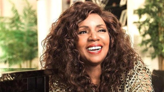 Gloria Gaynor enseña a lavarse las manos al ritmo de "I will survive"