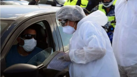 Irresponsable: frenaron a conductor en la Ruta 2 con 38,5° de fiebre y barbijo