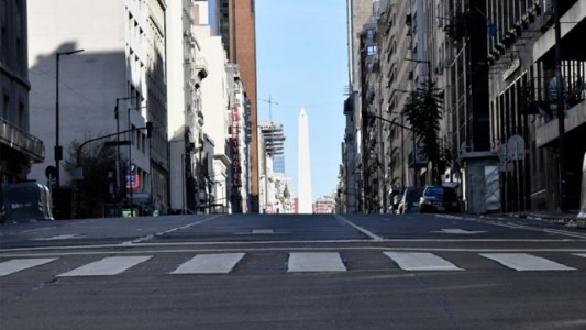 "Hay solo 200.000 personas trabajando en CABA"