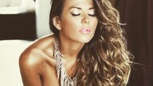 Karina Jelinek encendió las redes con un nuevo “Karilook” en ropa interior