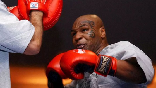 El impactante entrenamiento de Mike Tyson con 53 años