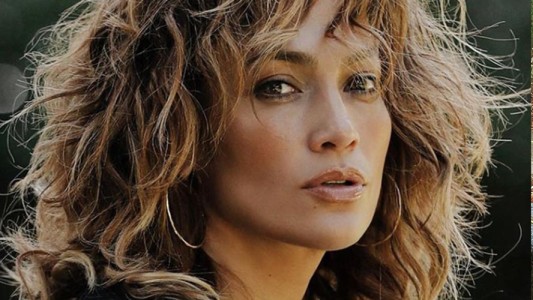 La extraña "aparición" en una foto de Jennifer López aterrorizó a sus seguidores