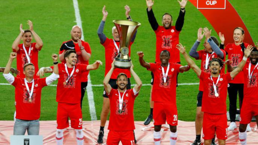 El particular festejo del primer campeón de fútbol en época de pandemia