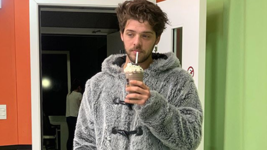 Los memes por los looks de Santi Maratea