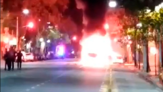 Explotó un colectivo en el barrio de Almagro