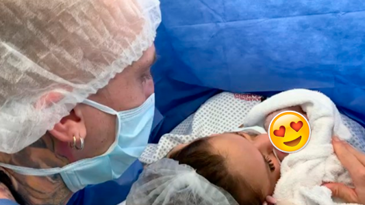 Barby Silenzi compartió un video del parto junto al Polaco