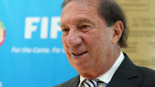 Le realizaron el test de Covid 19 a Carlos Bilardo
