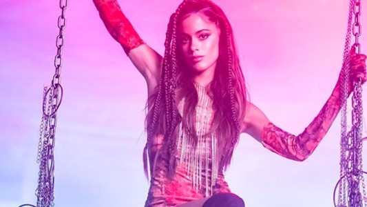 La galería de fotos de Bésame, el videoclip de Tini