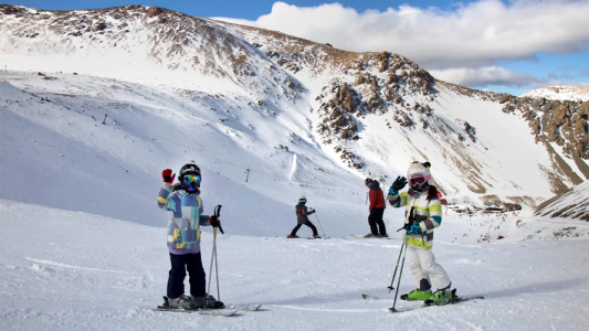 Esquel podría retomar su temporada turística de invierno en agosto