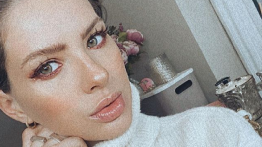 El insólito debate que se armó por la panza de embarazada de la China Suárez