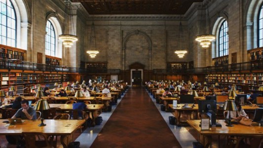 Estados Unidos anunció que retiraría las visas a estudiantes extranjeros