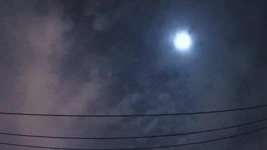 El cielo de Tokio fue iluminado por un meteorito explosivo