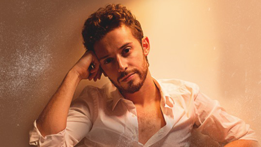 Ruggero presenta su videoclip "Puede"
